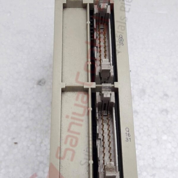 SCHNEIDER TSXDSY32T2K DIGITAL OUTPUT MODULE