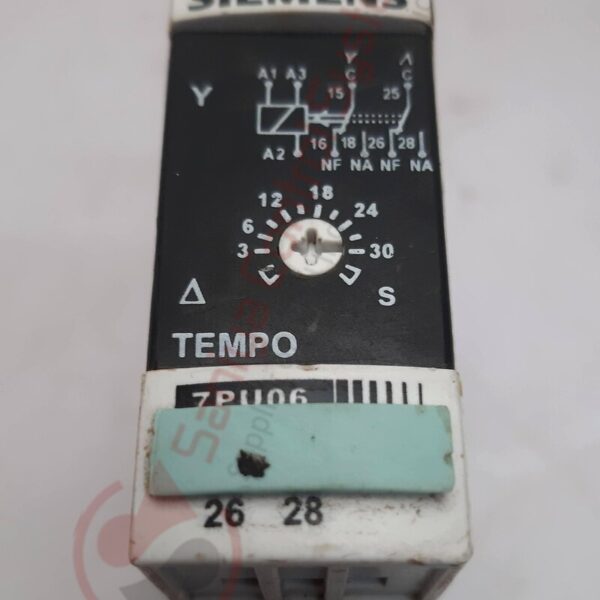 SIEMENS 7PU06 TEMPO RELAY