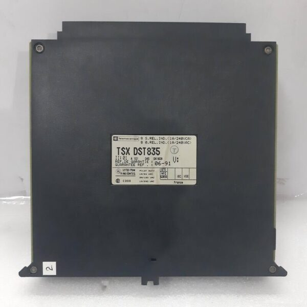 TELEMECANIQUE TSX DST 835 OUTPUT MODULE