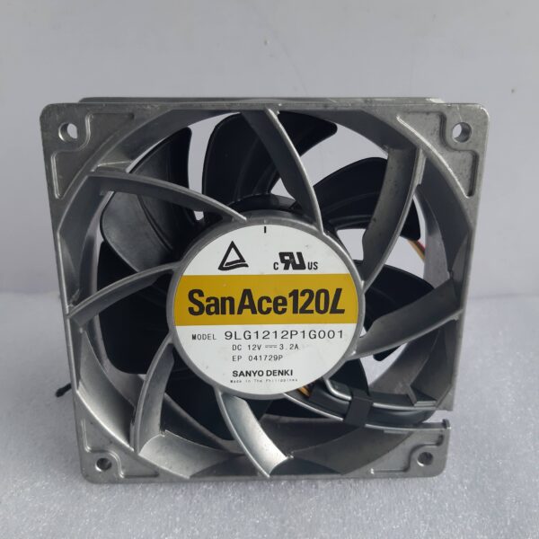 Sanyo SanAce120L 9LG1212P1G001 DC12V 3.2A equipment cooling fan