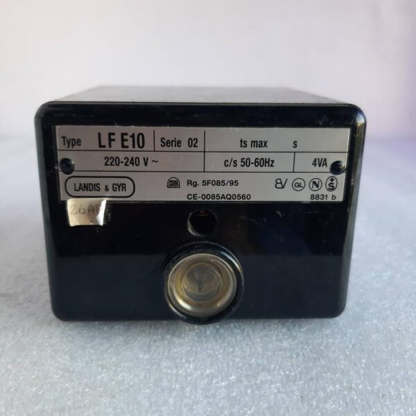 SIEMENS LFE 10 FLAME DETECTOR RELAY